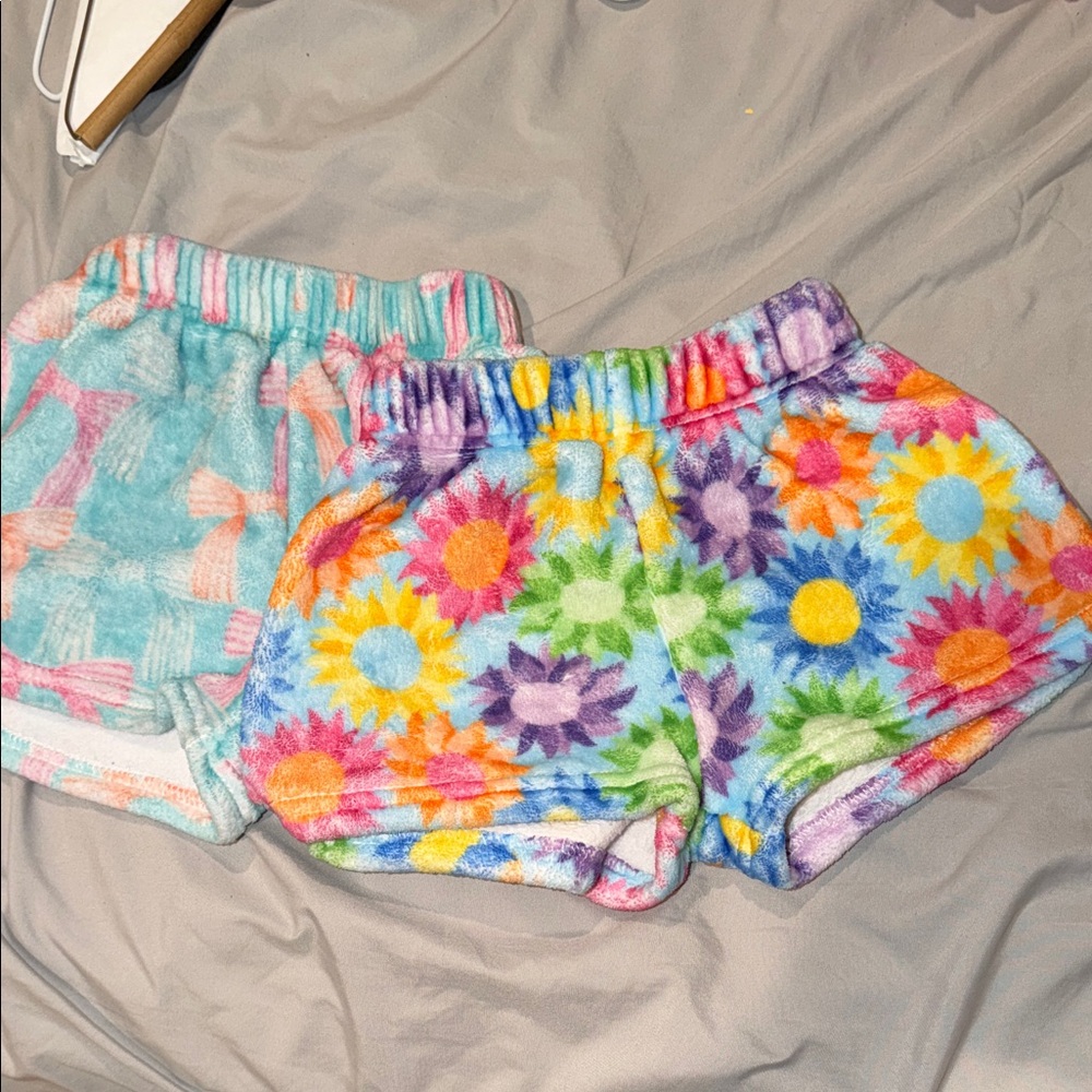 Girls' Floral Plush Pajama Shorts - Multicolor